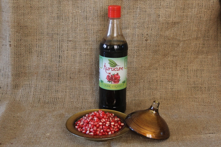 dried pomegranate-concentrated-6