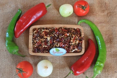 Kurutulmuş sebzeli omlet karışımı