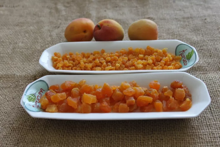 dried apricot can be cut different sizes. dried apricot-1