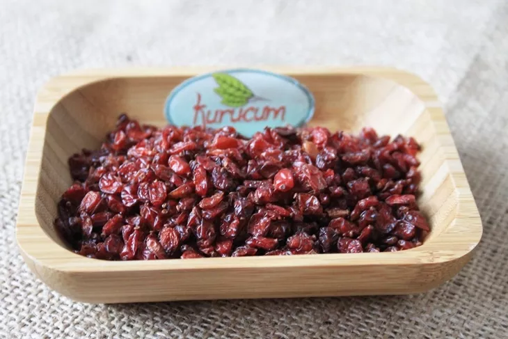 Special zereshk orders; you can contact by email: bilgi@kurucum.com dried zereshk-5